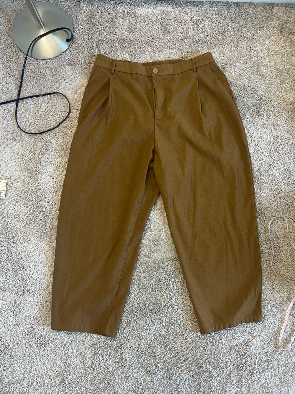 Cider Cropped Tapered Pants in Brown
